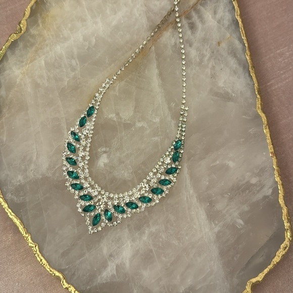 EMBELLISHED NECKLACE - Picture 14 of 16